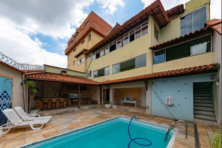 Casa para alugar com 551m², 5 quartos e 6 vagasPiscina