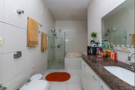 Banheiro da Suíte 1 de casa para alugar com 5 quartos, 551m² em Engenho Nogueira, Belo Horizonte