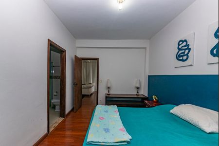 Casa para alugar com 551m², 5 quartos e 6 vagasSuíte 3