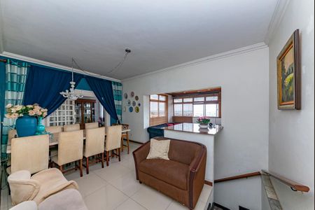 Casa para alugar com 551m², 5 quartos e 6 vagasSala 2