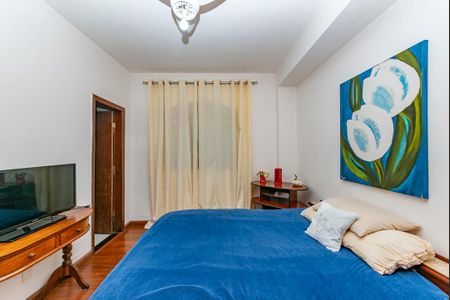 Casa para alugar com 551m², 5 quartos e 6 vagasSuíte 4