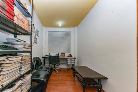 Casa para alugar com 551m², 5 quartos e 6 vagasEscritório 2