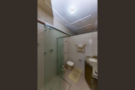 Casa para alugar com 551m², 5 quartos e 6 vagasBanheiro Social 1