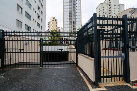 Apartamento para alugar com 70m², 3 quartos e 1 vagaFachada do condomínio