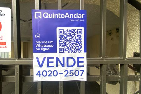 Apartamento à venda com 85m², 3 quartos e sem vaga Apartamento à venda com 85m², 3 quartos e sem vagaPlaca