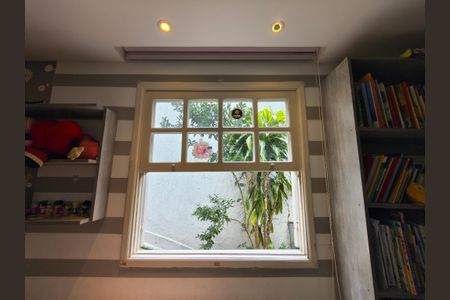 Casa de condomínio para alugar com 160m², 3 quartos e 1 vaga