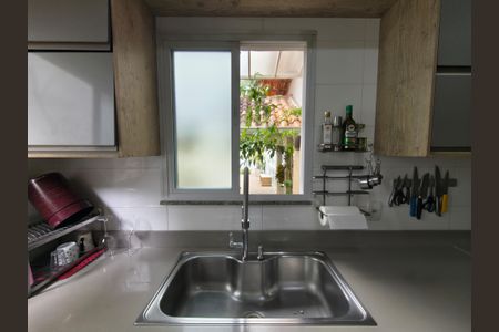 Casa de condomínio para alugar com 160m², 3 quartos e 1 vaga