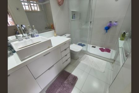 Casa de condomínio para alugar com 160m², 3 quartos e 1 vaga