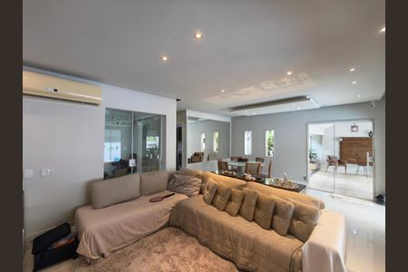 Casa de condomínio para alugar com 160m², 3 quartos e 1 vaga