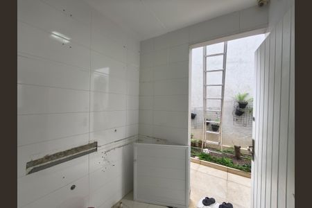 Casa de condomínio para alugar com 160m², 3 quartos e 1 vaga