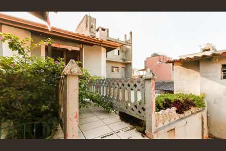 Casa para alugar com 180m², 2 quartos e 1 vaga Casa para alugar com 180m², 2 quartos e 1 vagaChurrasqueira / Lavanderia