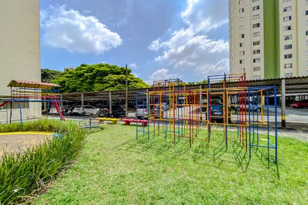 Apartamento para alugar com 60m², 2 quartos e 1 vagaÁrea comum - Playground