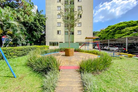 Apartamento para alugar com 60m², 2 quartos e 1 vagaÁrea comum - Playground