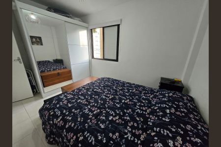Apartamento à venda com 56m², 2 quartos e 2 vagas Apartamento à venda com 56m², 2 quartos e 2 vagasQuarto