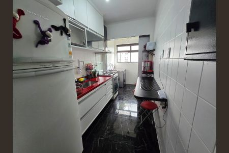 Apartamento à venda com 56m², 2 quartos e 2 vagas Apartamento à venda com 56m², 2 quartos e 2 vagasCozinha