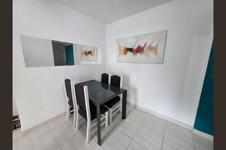 Apartamento à venda com 56m², 2 quartos e 2 vagas Apartamento à venda com 56m², 2 quartos e 2 vagasSala