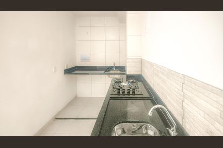 Apartamento para alugar com 34m², 2 quartos e sem vaga Apartamento para alugar com 34m², 2 quartos e sem vagaCozinha e Área de Serviço