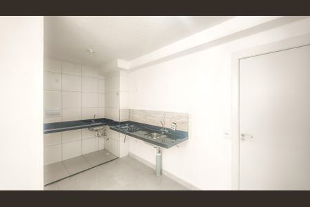 Apartamento para alugar com 34m², 2 quartos e sem vaga Apartamento para alugar com 34m², 2 quartos e sem vagaCozinha e Área de Serviço