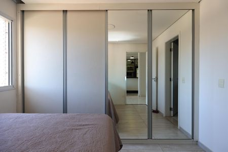 Quarto de apartamento à venda com 1 quarto, 49m² em Vila Andrade, São Paulo