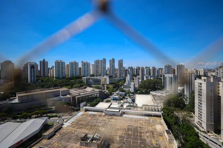 Apartamento à venda com 49m², 1 quarto e 1 vaga Apartamento à venda com 49m², 1 quarto e 1 vagaVista da varanda