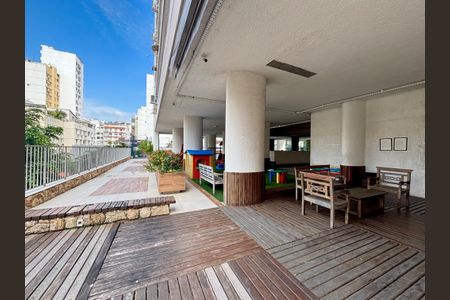 Apartamento à venda com 97m², 3 quartos e sem vagaÁrea comum