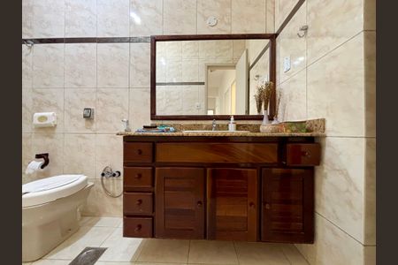 Apartamento à venda com 97m², 3 quartos e sem vagaBanheiro social