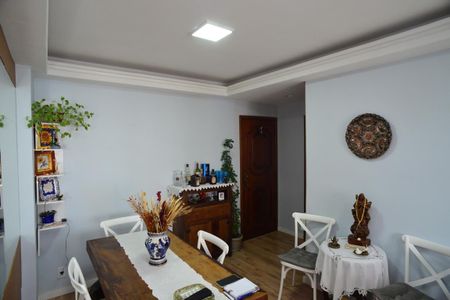 Apartamento à venda com 81m², 2 quartos e 1 vagaSala