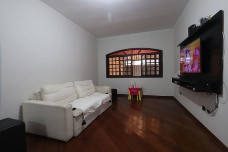 Sala de casa à venda com 3 quartos, 140m² em Vila Santa Virginia, São Paulo
