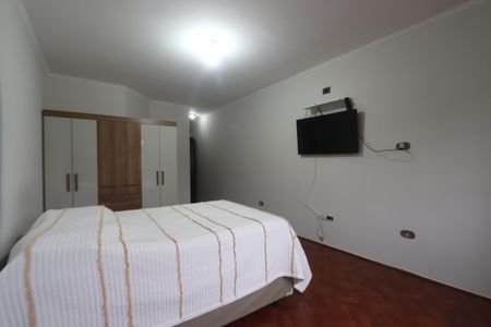 Casa à venda com 140m², 3 quartos e 2 vagasSuíte