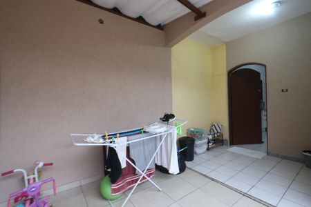 Casa à venda com 140m², 3 quartos e 2 vagasLavanderia