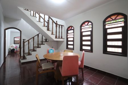 Casa à venda com 140m², 3 quartos e 2 vagasCopa