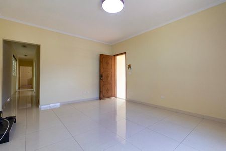Casa para alugar com 117m², 2 quartos e 3 vagas Casa para alugar com 117m², 2 quartos e 3 vagasSala