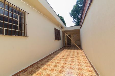Casa para alugar com 117m², 2 quartos e 3 vagas Casa para alugar com 117m², 2 quartos e 3 vagasQuintal e área de serviço