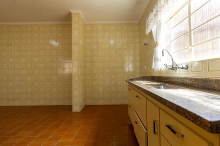 Casa para alugar com 117m², 2 quartos e 3 vagas Casa para alugar com 117m², 2 quartos e 3 vagasCozinha