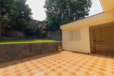 Casa para alugar com 117m², 2 quartos e 3 vagas Casa para alugar com 117m², 2 quartos e 3 vagasQuintal