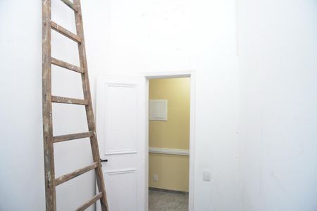 Casa à venda com 1115m², 6 quartos e 3 vagas Casa à venda com 1115m², 6 quartos e 3 vagasQuarto de Apoio