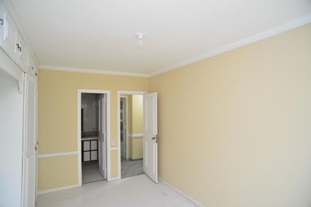 Casa à venda com 1115m², 6 quartos e 3 vagas Casa à venda com 1115m², 6 quartos e 3 vagasSuíte