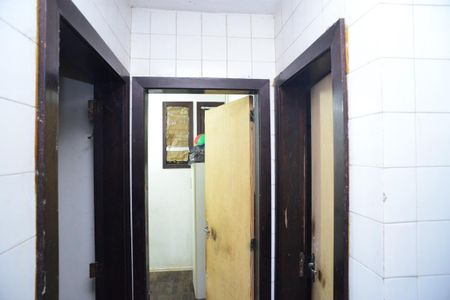 Casa à venda com 1115m², 6 quartos e 3 vagas Casa à venda com 1115m², 6 quartos e 3 vagasComodos de Serviço