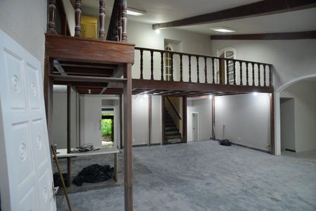 Casa à venda com 1115m², 6 quartos e 3 vagas Casa à venda com 1115m², 6 quartos e 3 vagasSala
