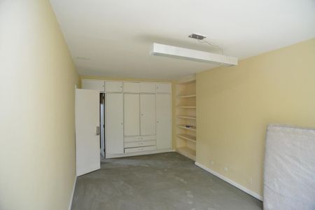 Casa à venda com 1115m², 6 quartos e 3 vagas Casa à venda com 1115m², 6 quartos e 3 vagasSuíte Principal