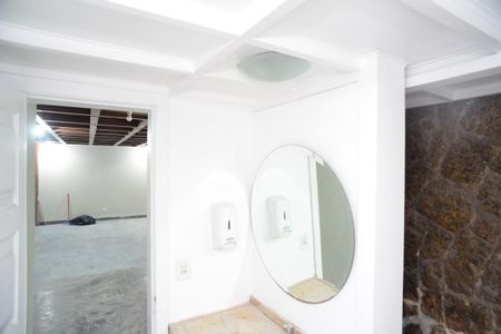 Casa à venda com 1115m², 6 quartos e 3 vagas Casa à venda com 1115m², 6 quartos e 3 vagasLavabo