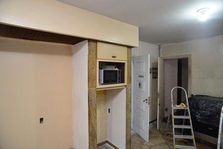 Casa à venda com 1115m², 6 quartos e 3 vagas Casa à venda com 1115m², 6 quartos e 3 vagasCozinha