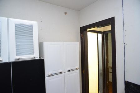 Casa à venda com 1115m², 6 quartos e 3 vagas Casa à venda com 1115m², 6 quartos e 3 vagasQuarto de Serviço 2