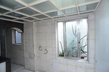 Casa à venda com 1115m², 6 quartos e 3 vagas Casa à venda com 1115m², 6 quartos e 3 vagasBanheiro Suíte Principal