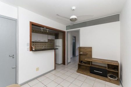 Sala  de apartamento para alugar com 1 quarto, 30m² em Azenha, Porto Alegre