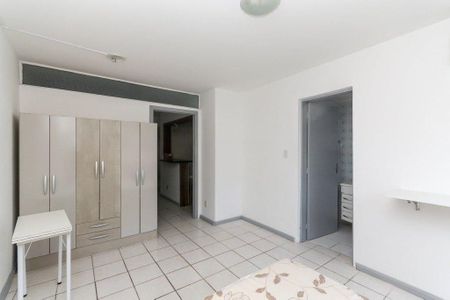 Quarto  de apartamento para alugar com 1 quarto, 30m² em Azenha, Porto Alegre