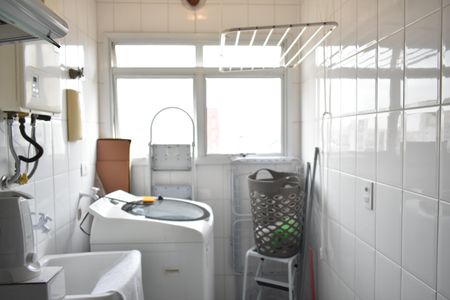 Apartamento à venda com 58m², 2 quartos e 1 vagaÁrea de Serviço