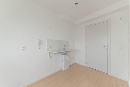 Cozinha de kitnet/studio para alugar com 1 quarto, 17m² em Santo Amaro, São Paulo