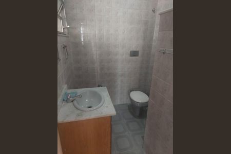 Apartamento para alugar com 60m², 2 quartos e sem vagaBanheiro
