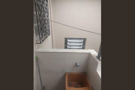 Apartamento para alugar com 60m², 2 quartos e sem vagaVaranda